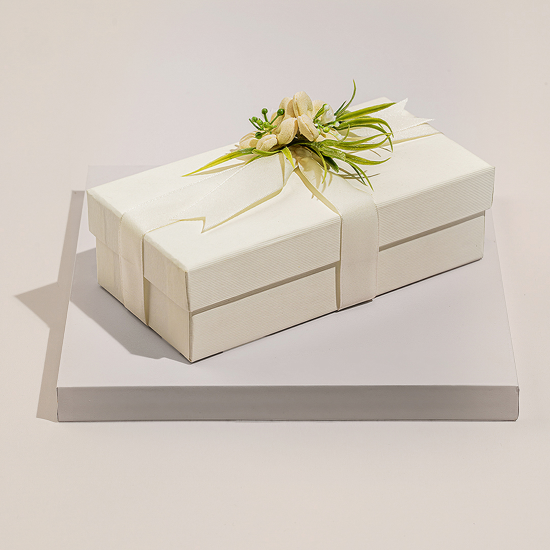 Frosted Floral Flame Set - Image 7